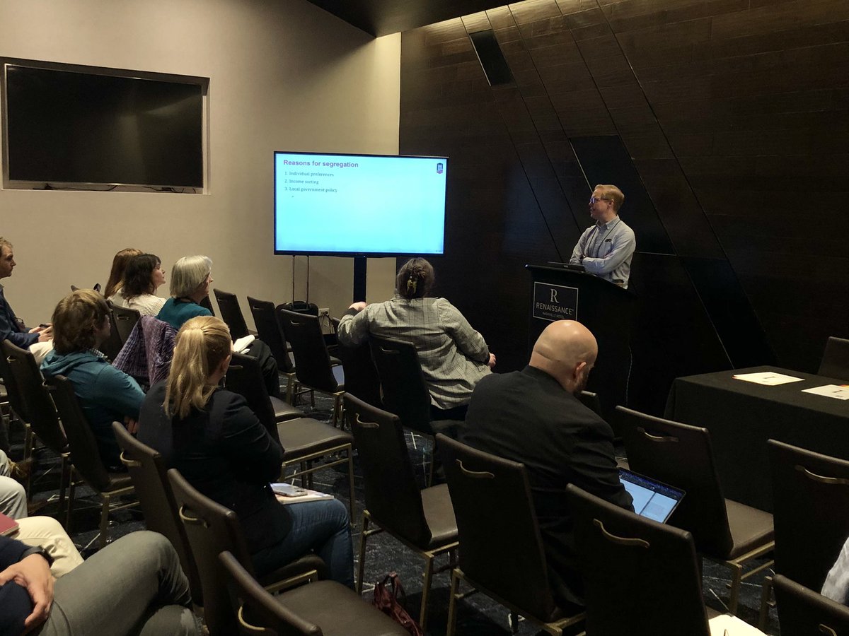 Crowd is still growing for <a href="/cbgoodman/">Chris Goodman</a> talk on special districts and segregation. #UAA2023