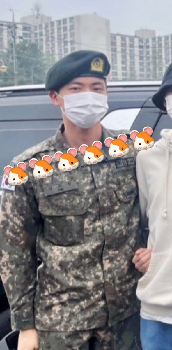 busan_squirrel's tweet photo. нет ну вы понимаете да? https://t.co/4osDmdvxDu