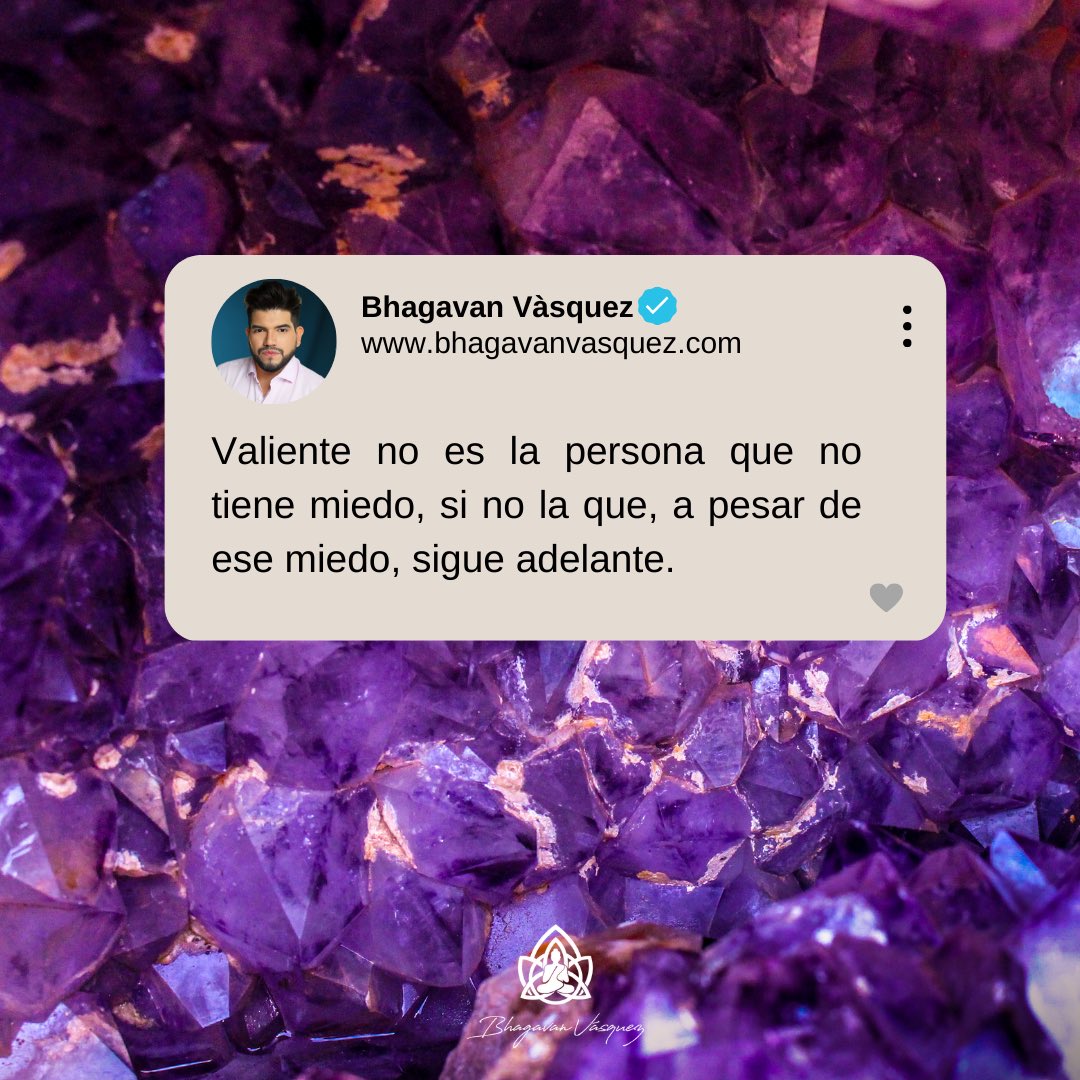 BhagavanVasquez's tweet photo. Valiente no es la persona que no tiene miedo, si no la que, a pesar de ese miedo, sigue adelante. ☁️🫂
#BhagavanVasquez #FelizViernes #Mesium #findeLargo https://t.co/9A4qR6v90t