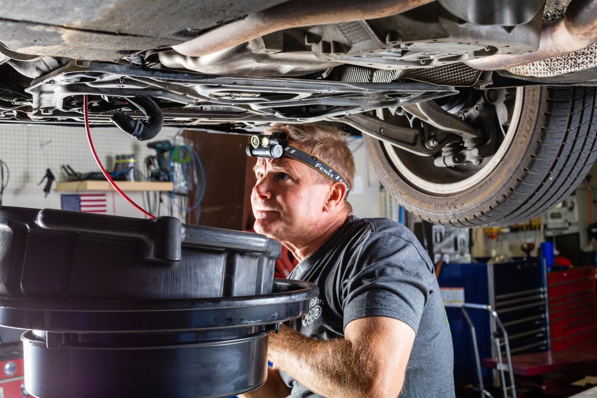 Therealautobahn's tweet photo. Your car may be over our heads, but the problem isn't. From preventative maintenance to electrical work, our team is equipped with the technology and expertise to get your vehicle running smoothly again. #TheAutoBahn #Mercedes #BMW #Templeton #TempletonCA https://t.co/udiKyFlqc0