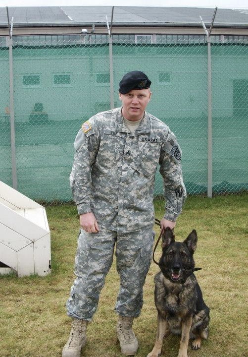 op_hawkeye's tweet photo. 4.26.2012 ~ SGT Dick Lee Jr & Fibi πΊπΈπΎ
#OpHawkeyeRemembers #DickLee #95thMPBn #BronzeStar #PurpleHeart #MWDHandler #supportourSOFcommunity #SOFK9 #mwd #multipurposecanine #HeroDog #SOFK9Memorial
πΒ https://t.co/t0ysVWpEZy
πΒ https://t.co/jyXNphpg03
πΒ https://t.co/tiSRAQ6V6p https://t.co/8wEJI9h1dC
