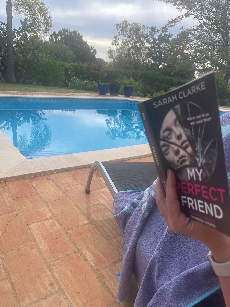 I may be sat at my desk, but someone (Helen), somewhere (Portugal), is reading my book 😍📚 #MyPerfectFriend #beachread