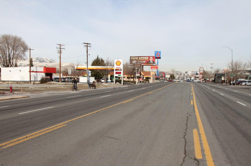 StrongTowns's tweet photo. If a road looks like this, no amount of signs or speed limits will curb speeding and accidents. https://t.co/rGpu4yjkDj