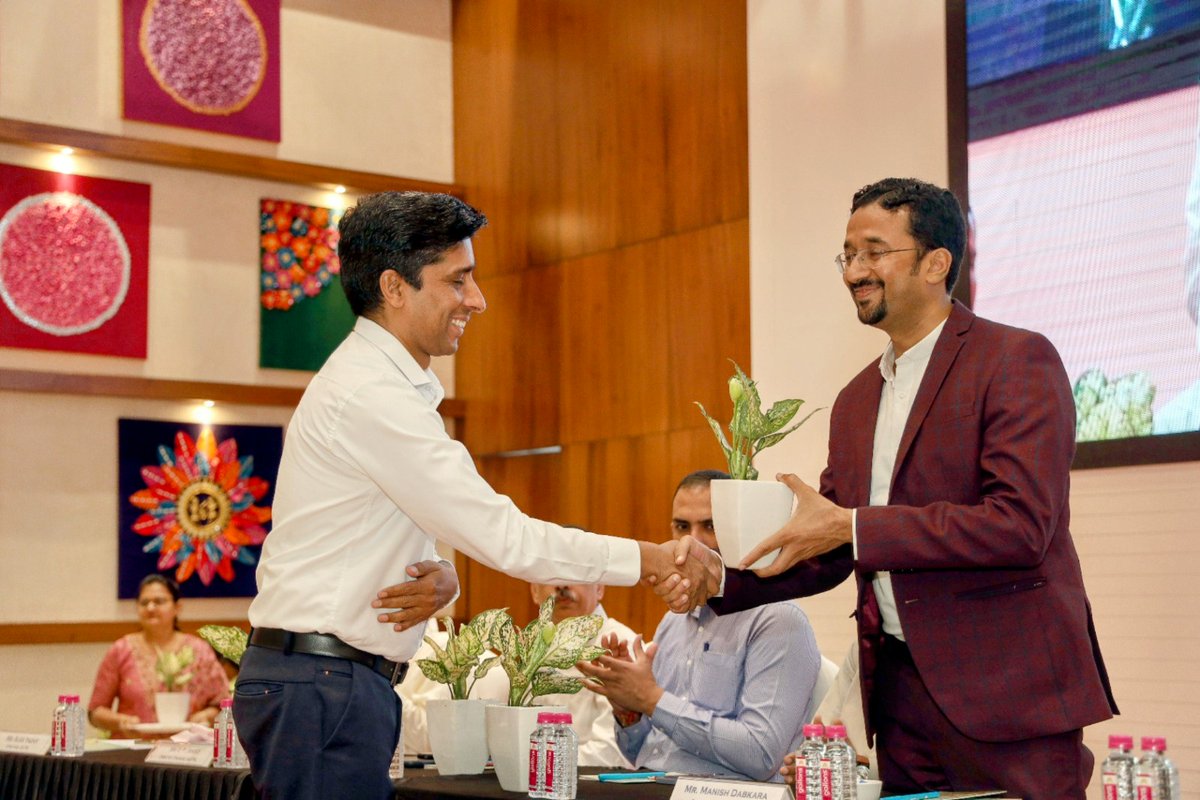 manishdabkara1's tweet photo. Delivered expert #talk on ‘Carbon Markets around the world, case studies of successful carbon market projects’ at an event organized by #GETRI (Gujarat Energy Training and Research Institute) at Vadodara.
(1/4) https://t.co/AbSUODej3F