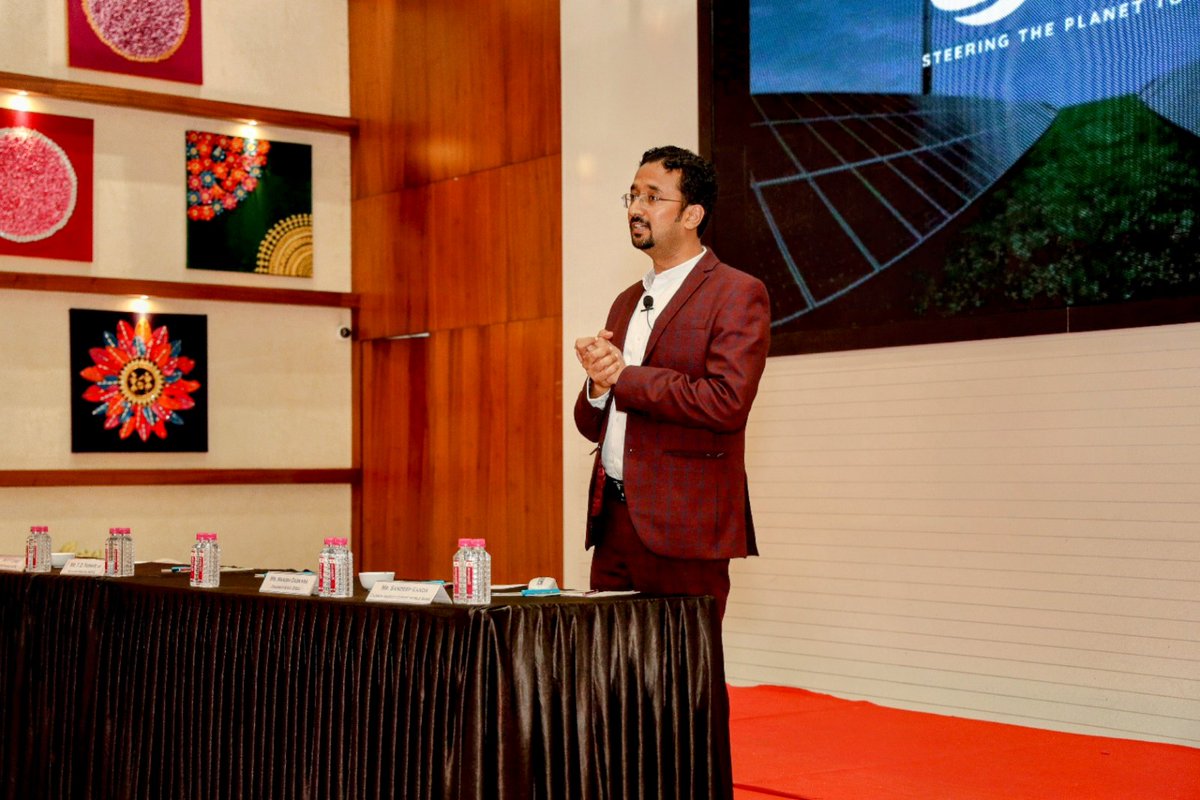 manishdabkara1's tweet photo. Delivered expert #talk on ‘Carbon Markets around the world, case studies of successful carbon market projects’ at an event organized by #GETRI (Gujarat Energy Training and Research Institute) at Vadodara.
(1/4) https://t.co/AbSUODej3F
