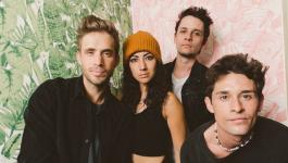 NME_Chicago's tweet photo. #Blues The Summer Set at #HouseofBluesChicago See Details: https://t.co/7xCv5peHzn https://t.co/gP3ZELBsX7