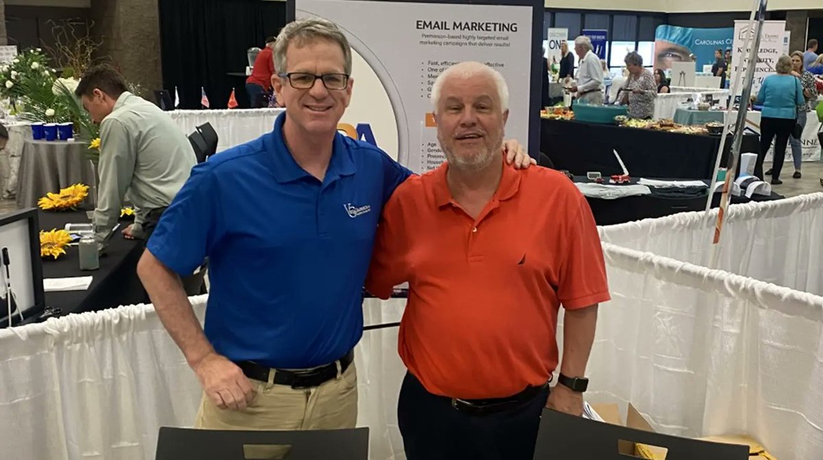 VistagraphicsI's tweet photo. Recently, our very own Digital Sales Director, Jay Bellamy met up with our Crystal Coast Account Executive, Jeff Walston to promote the digital services division of VistaGraphics called, Vista Digital Agency
https://t.co/p44sjCxsJm https://t.co/g6pYe6S5hm