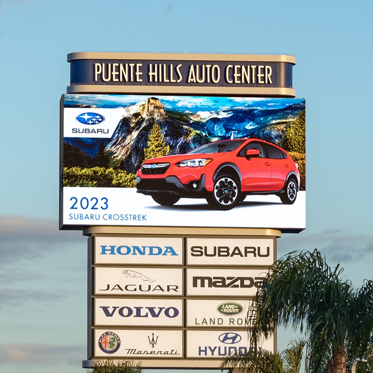 SNAdisplays's tweet image. 16 mm EMPIRE™ Exterior digital billboard just east of Los Angeles. #LED #exteriorsignage #outdoordigital