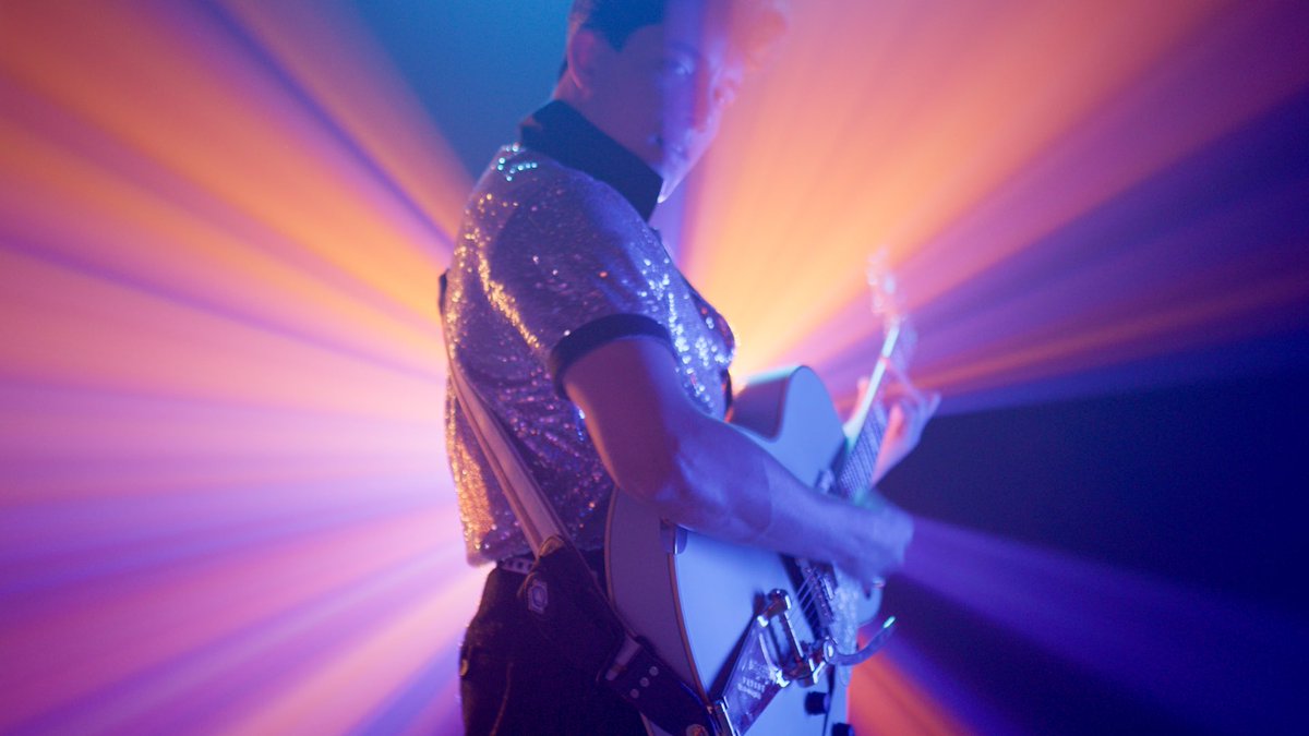 jaykomusix's tweet photo. The new music video for "Feel Your Love" premieres today! 
Give it a watch🛸Share, Like, and Subscribe! 
https://t.co/87Fz1Ihskc https://t.co/EUihRPOY4R
