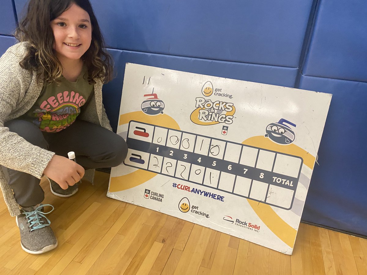 MrsBreenClass's tweet image. Learning how to curl this week with Rocks and Rings!