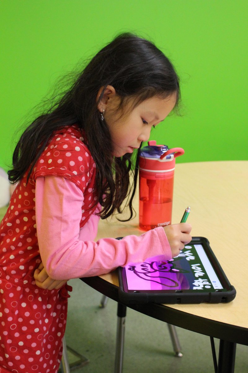 BGCBellevue_'s tweet photo. Our youth are enjoying @TheLaughApp created by The Catherine Mayer Foundation who has generously sponsored our art program! The app helps boost kid's mood, decrease stress, increase focus, and promote learning through art, music, and breathing! 😃 #art #feelgoodfriday https://t.co/quqh7TFxiR