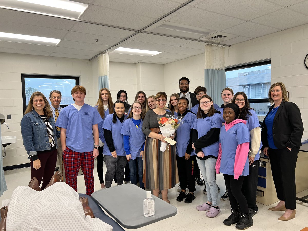 Congratulations Principal Carrie Akins <a href="/MrsCAkins/">Carrie Akins</a> (Career Technical Academy)for being the <a href="/calvertnet/">Calvertnet</a> 2023 Principal of the Year and Washington Post Principal of the Year Finalists‼️
The 2023 Washington Post’s Principal of the Year recognize school leaders who go well above their