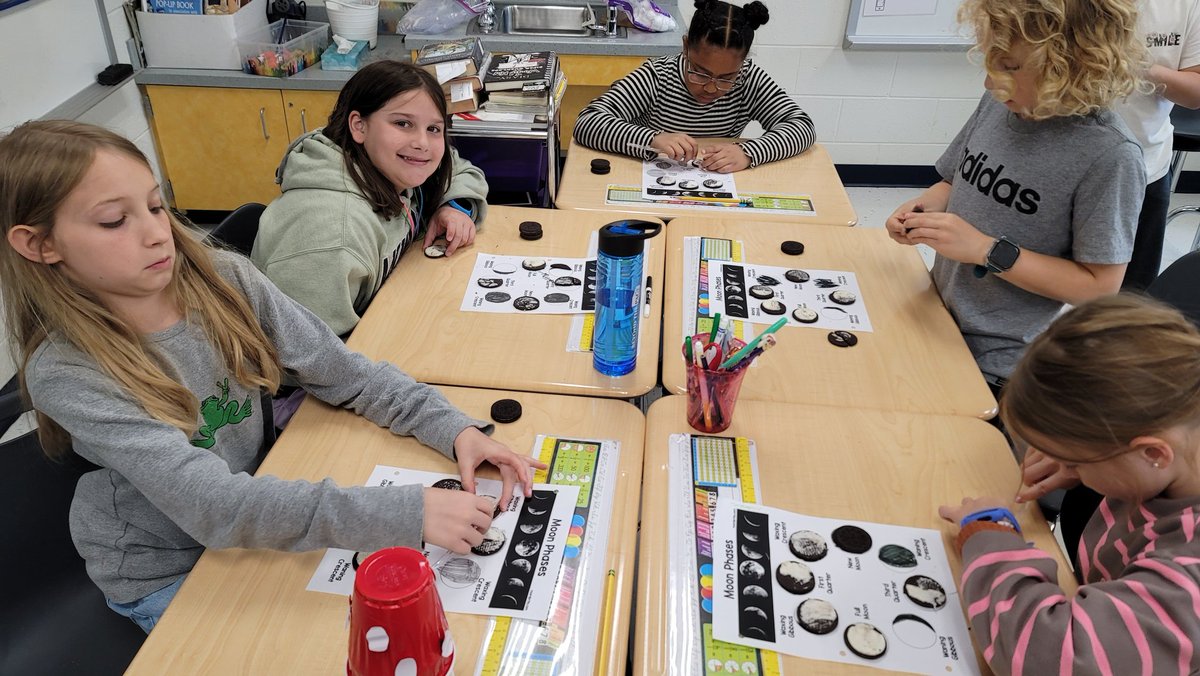 Miss Resch tweet media