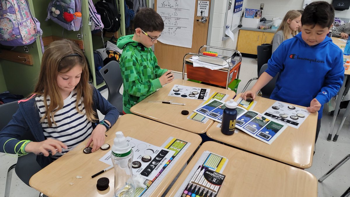 Miss Resch tweet media