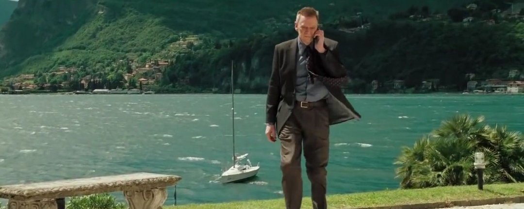 seth_muller's tweet photo. @highjungle 007 casino royale https://t.co/SrEGfpPEQi