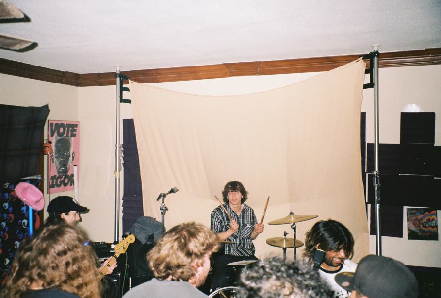 gravedwellertx's tweet photo. tmrw night in austin https://t.co/UdEFTZWpi3
