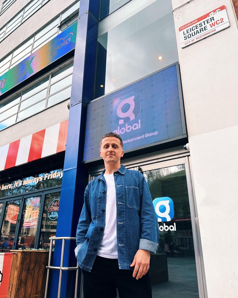 RyanHunterUK's tweet photo. It’s the end of a bloody big chapter in my life, after 11 beautiful years, I’m leaving Global. I actually can’t wait to see what the next chapter has in store 💙 https://t.co/NDlLnMbQEm