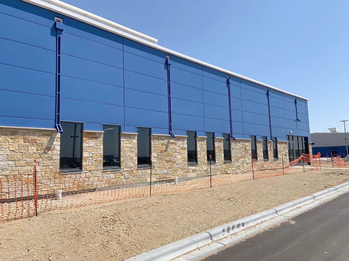 shinefusion's tweet photo. A room with a view!
The protective coverings have been removed from the windows and doors, bringing to life the entrance area and break room of The Chrysalis, our fusion-driven medical isotope production facility.
#fusion #medicalisotopes #construction #mo99 #medicine https://t.co/q01Bdbhpop