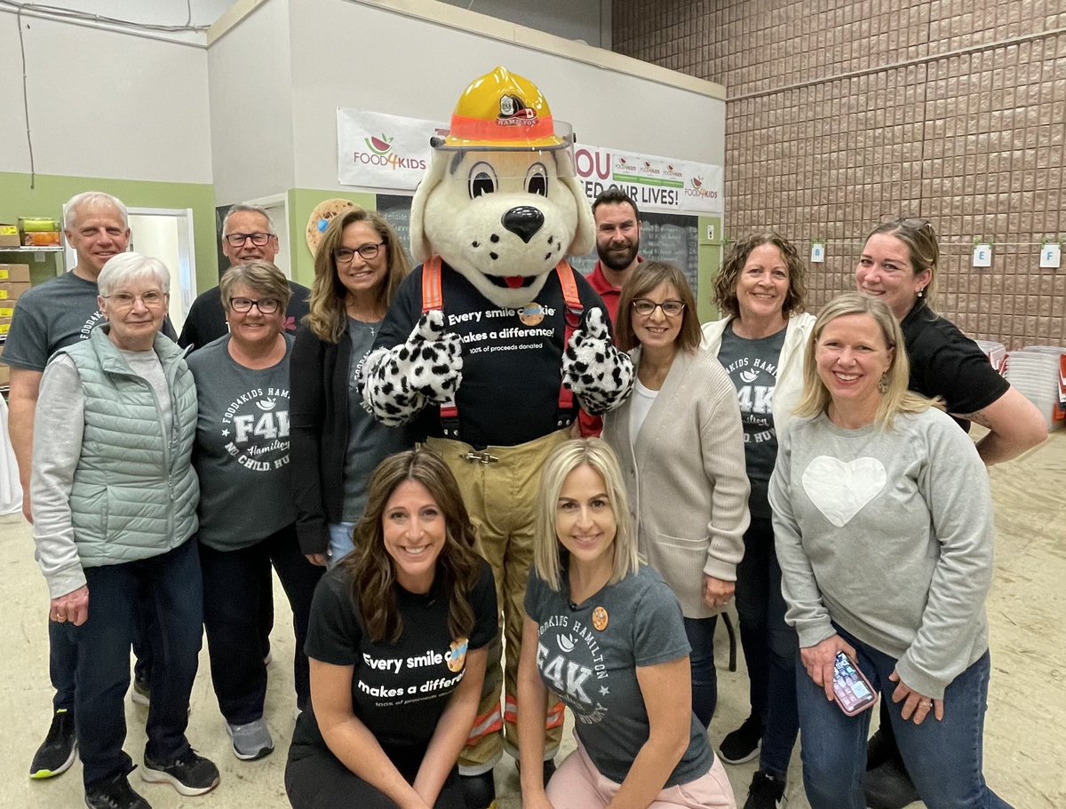 Food4KidsHamOnt's tweet image. Tune in to @CHCHNews on Monday morning for our @TimHortons Smile Cookie kick off!   Buy your cookies May 1 - 7 and 100% of proceeds in Hamilton provides support to our program and @HFShare 

#timhortons #smilecookie #weekendswithouthunger