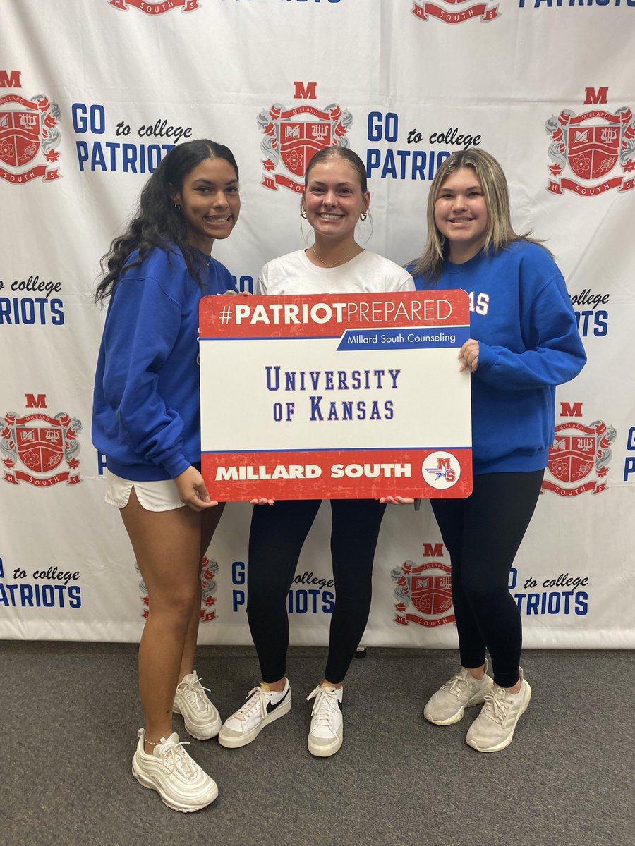 MSCounseling's tweet photo. Rock Chalk! We are so proud of these future Jayhawks! @UnivOfKansas #CollegeDecisionDay @MSHSactivities https://t.co/J0CqQHaKAS