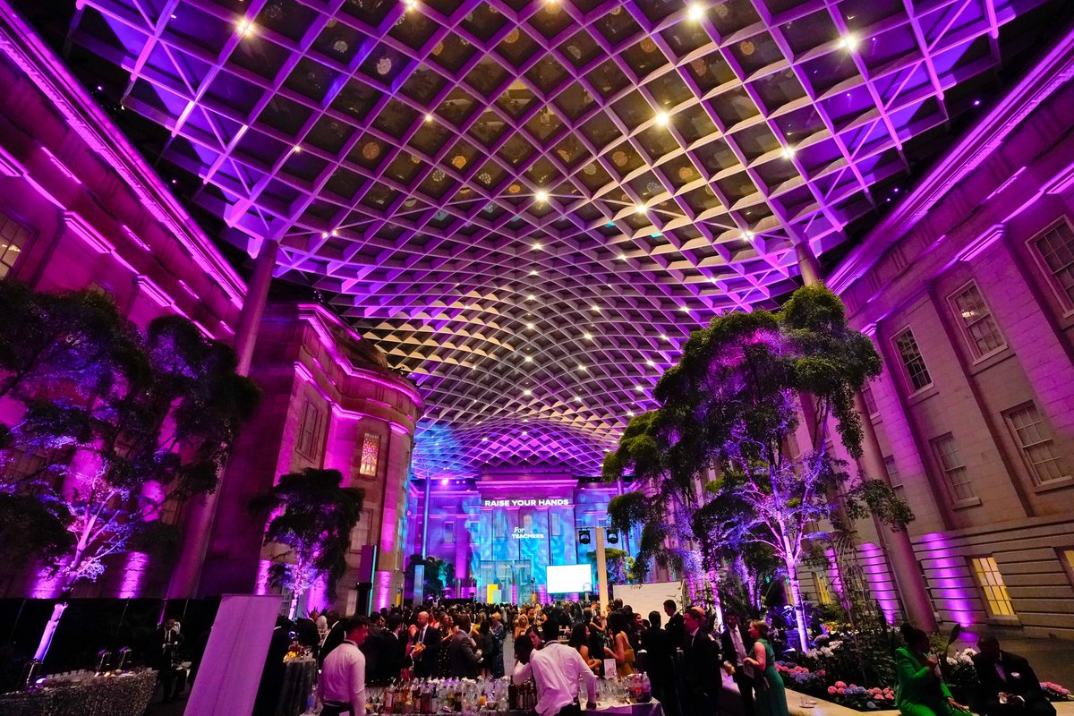 PreconEvents's tweet image. A venue is more than a space to gather--it's a canvas waiting to be transformed! Our team has the expertise to turn a venue's unique opportunities and challenges into an unforgettable visual experience for you and your community.
#EventDesign #MeetingProfs #EventProfs #SetDesign