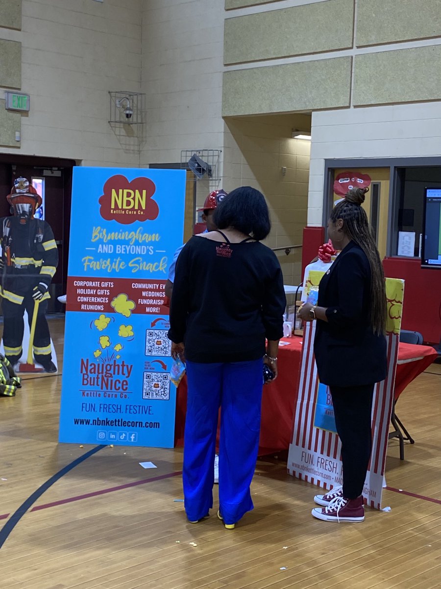 Great day in ⁦⁦<a href="/BhamCitySchools/">Birmingham City Schools🎓</a>⁩ at ⁦<a href="/hudsonk8school/">Hudson K-8 School</a>⁩ where Career Day is happening.  The kids are full of excitement anticipating career options while visiting booths today. #ALIL2023