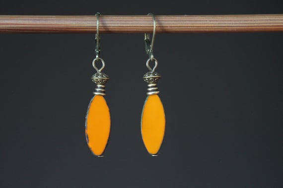 RavetBouchra's tweet image. Orange Earrings Glass Earrings Dangle Earrings etsy.me/424yEMH #orangeearrings #orangejewelry #glassearrings #orangedangle @etsymktgtool