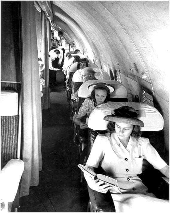 YNHallak's tweet photo. 1940s #Boeing #B307 Aboard a #PanAmerican World Airways Flight! 🛫🇺🇸🕊🛫 https://t.co/JRqj9rGq2s