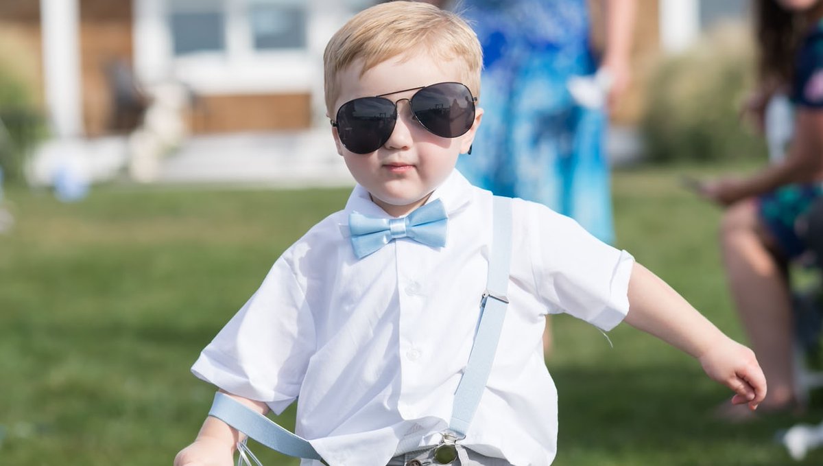 Actual footage of me running into the weekend...🤣😂

#maureenrussellphotography
#newenglandwedding #newenglandweddingphotographer #northeastweddingphotographer #northeastwedding #northeastgroom #newenglandgroom #newenglandcouple
#capecodwedding #capecodweddingphotographer