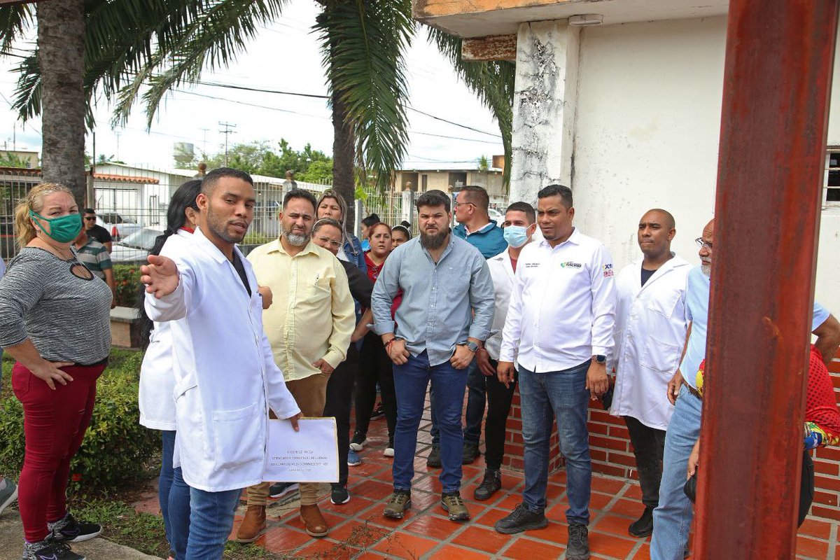 gobmonagasve's tweet photo. El gobernador Ernesto Luna visitó el CDI Luis Fernando Vera de la parroquia Tropical, en Punceres, donde se acordó abordarlo de manera oportuna, para brindar una mejor atención a los habitantes de esta localidad. 

#Monagas #Maturin #JusticiaYReparación 

https://t.co/ADldQeh3PY