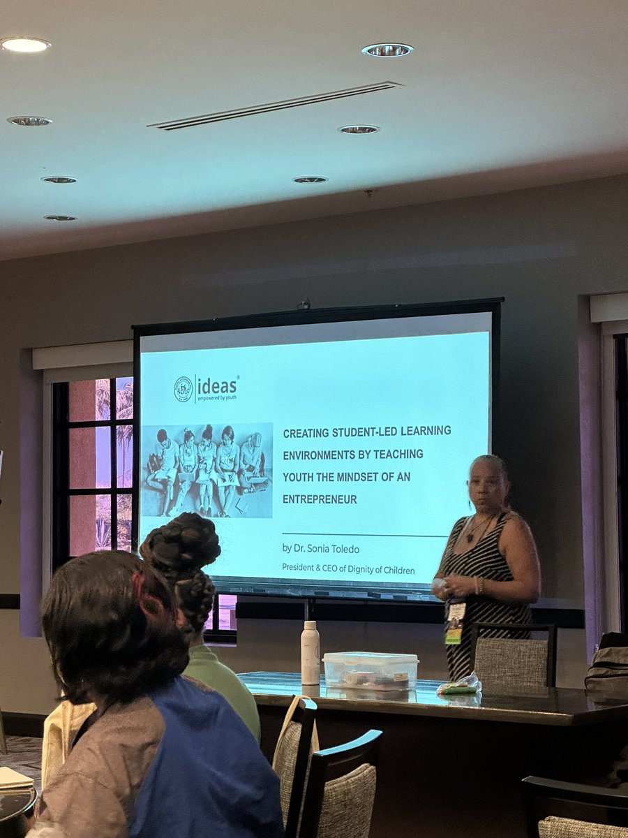 Shannon Ausfeld tweet media