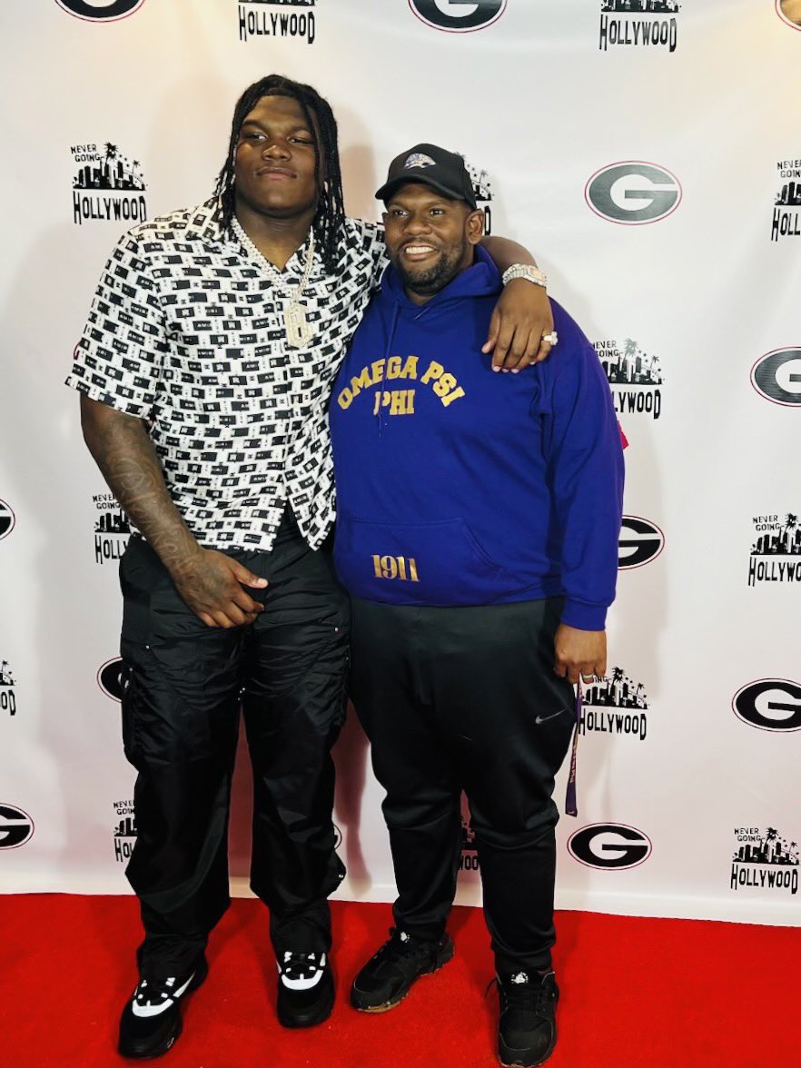 CoachJelks's tweet photo. Super Proud to be able to say during my tenure at LHS I had 2 young men make it to the Pinnacle of Football @NFL The time I spent at LHS was nothing less than special! Jordan and Broderick; REPRESENT!! I hear Jacksonville going to  Pittsburgh this year 👀 @Jaguars @steelers https://t.co/yRb59OCjMu