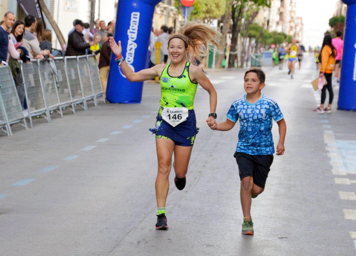 XIV Memorial EL Calero 🏃‍♀️ Así da gusto cumplir años 🎁. Un día para no olvidar @PasAguilera eres un ❤️. Yecla que bonita eres 🥰