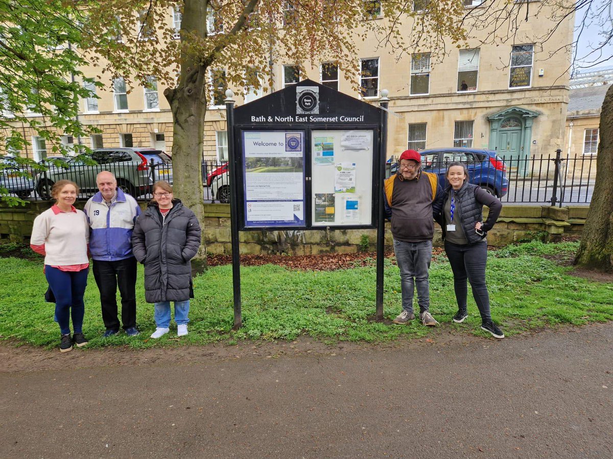 HeadwayBath's tweet photo. Our day centre group is currently working on orientation skills. Today clients planned their routes and hit the streets! Communicating as a team, observing, and following their maps! Great to see clients putting what they’re learning into action!
#braininjuryrehab #cognitiverehab https://t.co/tEmDYzGYLY