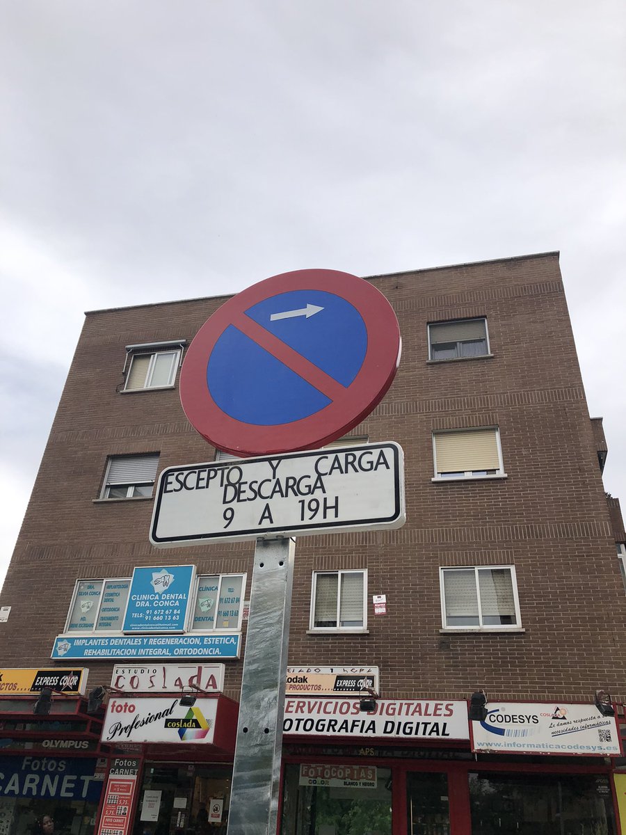 <a href="/Ayto_Coslada/">Ayuntamiento de Coslada</a> estaría bien que no se cometieran estos errores… ortografía decente para los ciudadanos por favor 🙏🏼, que ya bastante sufrimos en los coles.