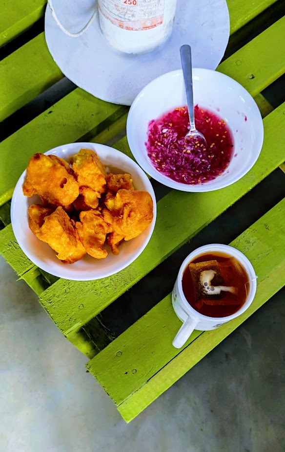 XivTroy's tweet image. A few years ago, a close friend got frustrated with Nairobi, quit his toxic job, &amp;amp; left for Watamu. He didn&apos;t know anybody there, had never been there. He got a piece of land, built himself a simple house &amp;amp; started life. I recently visited him, I have never him so happy.