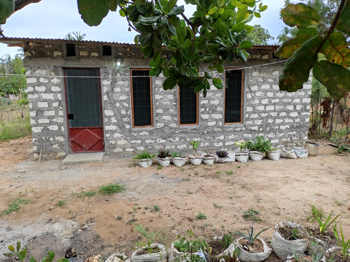 XivTroy's tweet image. A few years ago, a close friend got frustrated with Nairobi, quit his toxic job, &amp;amp; left for Watamu. He didn&apos;t know anybody there, had never been there. He got a piece of land, built himself a simple house &amp;amp; started life. I recently visited him, I have never him so happy.
