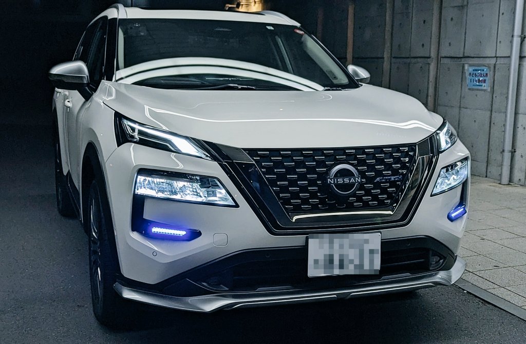 Ganger1504's tweet photo. 新型エクストレイルやっと納車！
約9ヶ月の修行期間でした😂
これでちゃんとオーナー名乗れます笑
#エクストレイル https://t.co/yHHX40ObYX