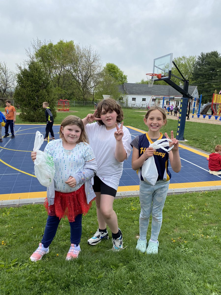 These three spent their recess picking up trash!  Great job girls! <a href="/HTShuskies/">Harmony Township School</a>