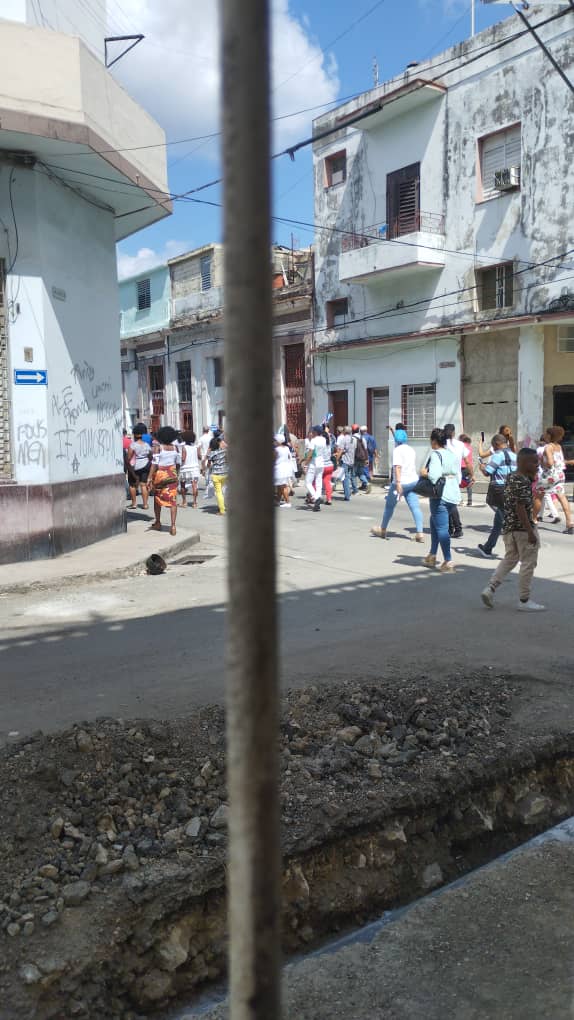 Que ridículo 🤦 son los comunistas celebrar el 1 de mayo hoy día 28 de abril