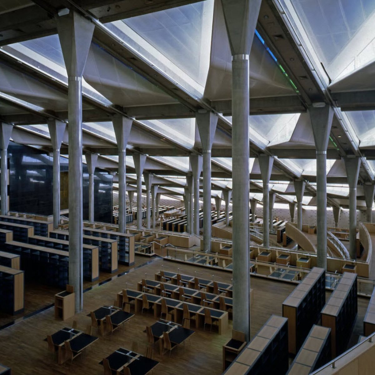 YAYFED's tweet image. İskenderiye Kütüphanesi / Mısır

#alexsanderialibray #mısır #libray #book #kütüphane #dünyacaünlükütüphaneler #yayfed