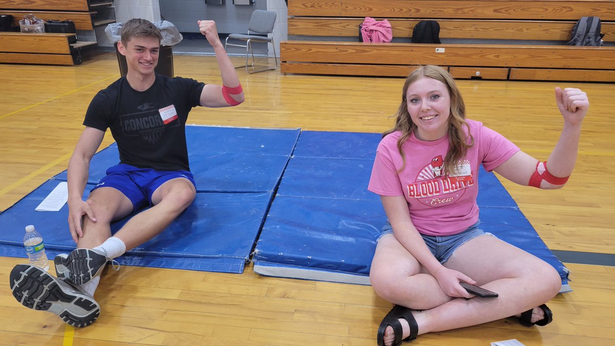 The spring blood drive is off to a great start! Lots of life savers here today! #lakeviewvikes <a href="/RedCross/">American Red Cross</a>