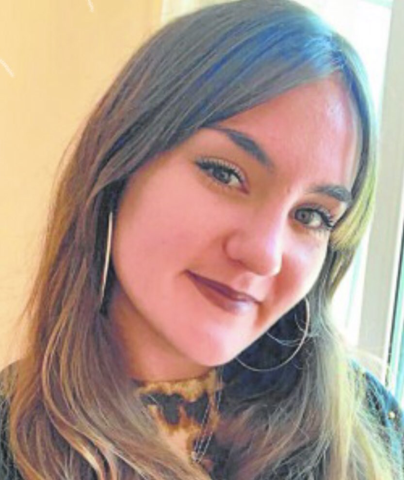 DiegoMartinezH_'s tweet photo. Mi prima Elena falleció en julio de 2022. Fue arrollada por un tren en Álora. Desde entonces, el trato recibido a la familia ha sido negligente, y la información, nula. No se han dignado ni a darnos el pésame. Ruego difusión para que llegue. @Ayto_alora @Paco_Alora @Adif_es https://t.co/t8DEC7PYI9