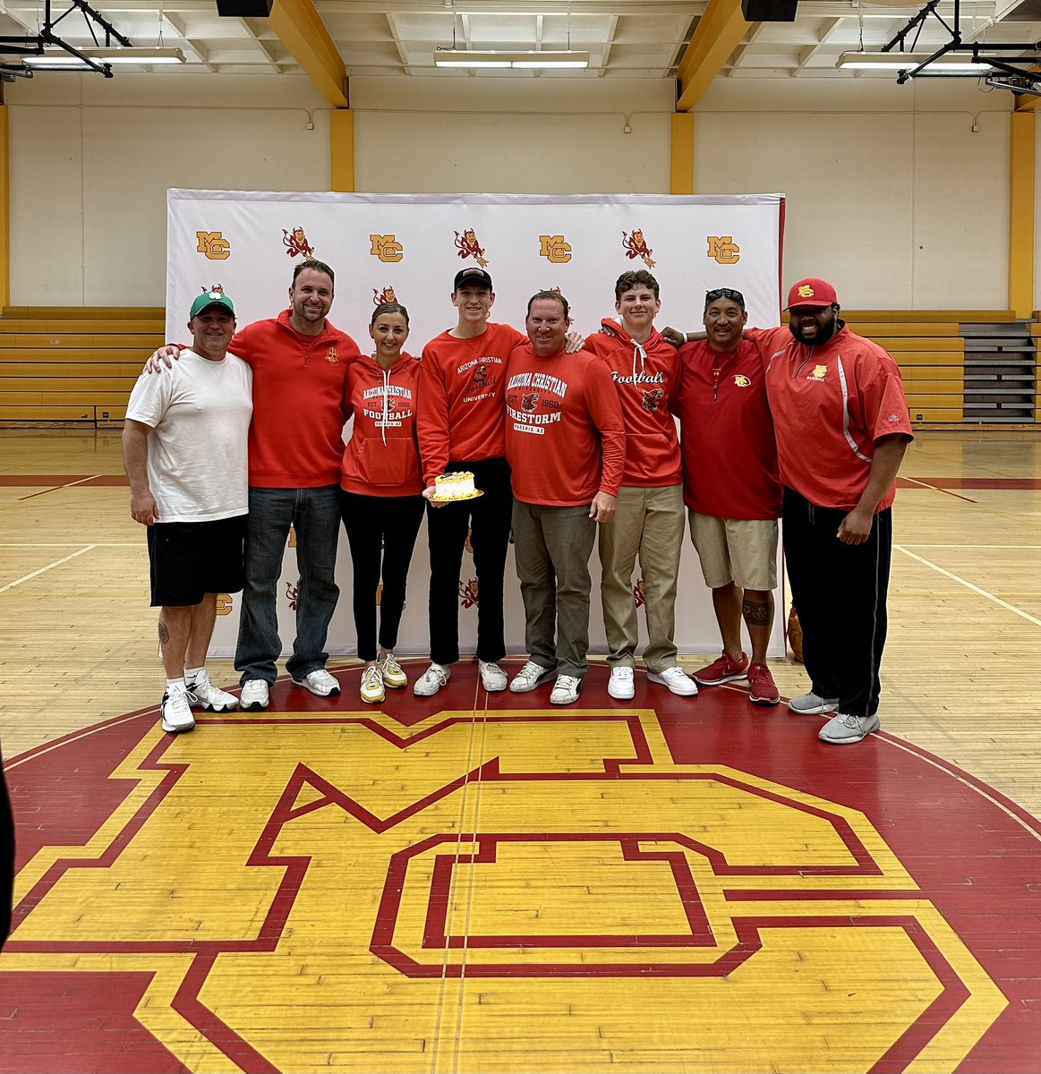 Proud of you @_Joshua_Bell Thank You to our HS coaching staff 🙌🏼❤️@MCSunDevilFoot1 🙏🏼🏈 Can’t wait for the next chapter in your life! @firestormfb ❤️🏈💛🙏🏼 #bestisyettocome #godisgood #footballislife