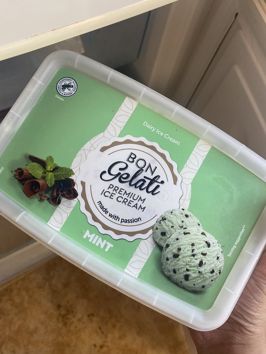 Princesshb97's tweet photo. Gracias @lidlespana por volver a tener stock del helado de menta aquí en Lanzarote 🥹🥹 https://t.co/AoUR19Smt6