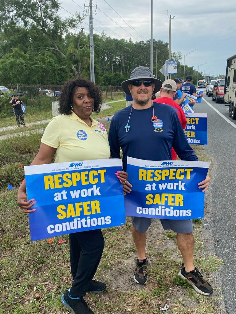Esteen2oo's tweet photo. @APWUnational Tampa Florida APWU Workers Memorial Day Rally! https://t.co/vHj7RbymSk