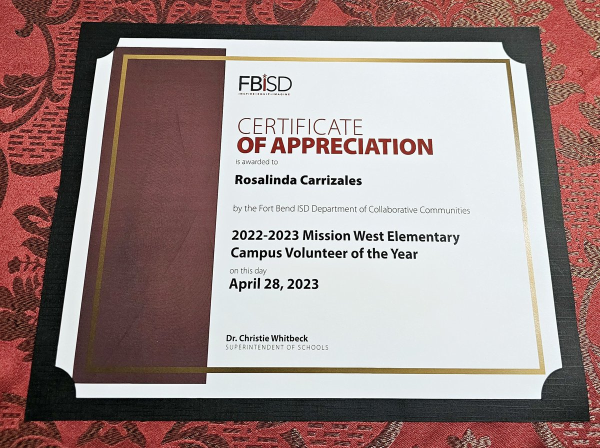 Thank you for choosing me volunteer of the year MWE💜💛
Gracias por elegirme la voluntaria del año MWE💜💛
VOLUNTEER APPRECIATION BREAKFAST 2022 - 2023
FBISD