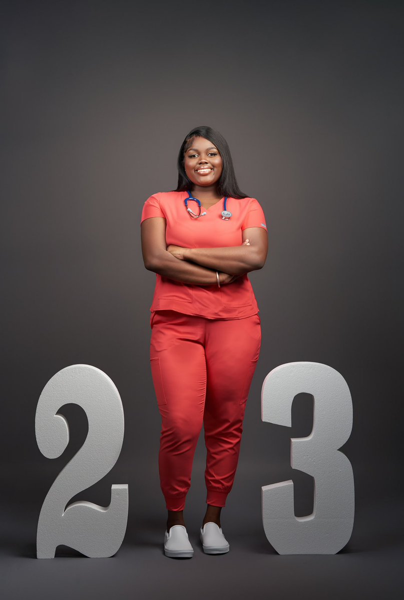 agiijah's tweet image. BSN COMPLETE ✅🎓