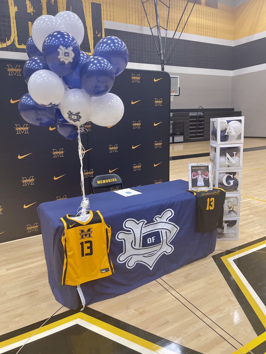 GBBWarriors's tweet photo. We are SO proud of our 𝒔𝒉𝒂𝒓𝒑 𝒔𝒉𝒐𝒐𝒕𝒆𝒓 @angelcalexander for singing her NLI to play basketball at the University of Dallas! 

She has truly left her mark on this program and we know she will continue to spread her light. 

We 💛 U! #sisterhood #dontleave https://t.co/mQDsr1LyuL