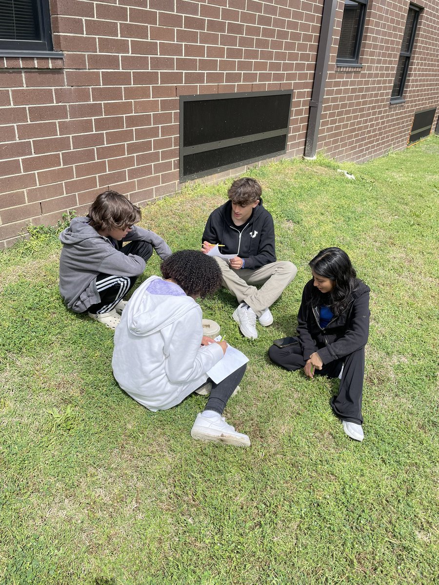 gracy_lanier's tweet photo. Volume and surface area scavenger hunt for the win!!!  
#OnlyOneSHS @SmyrnaBulldog https://t.co/xX7sH2O6MX